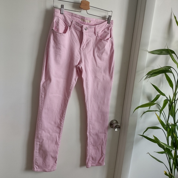 Levi Strauss Women's Pink Skinny Jeans - Picture 1 of 11